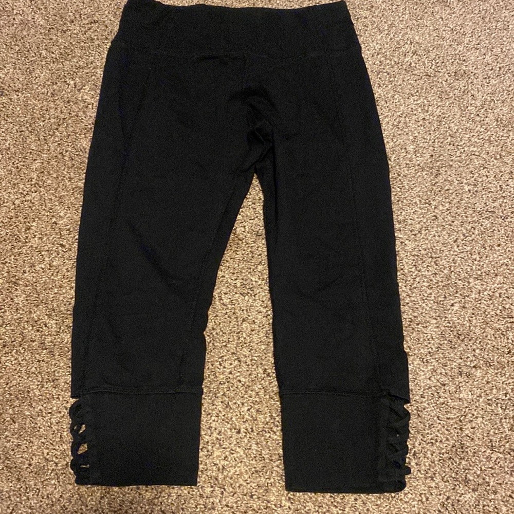 Calvin Klein Capris Size Medium